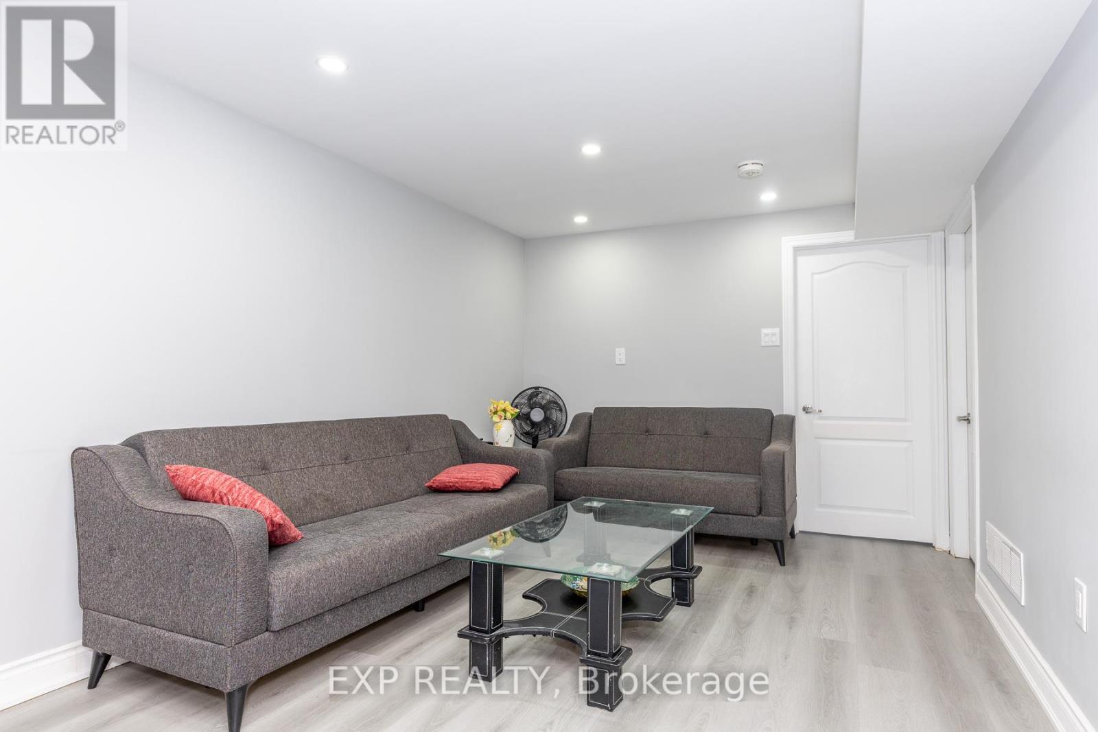 Basement - 3270 Klaiman Drive, Mississauga, Ontario  L4Y 3C8 - Photo 10 - W13017924