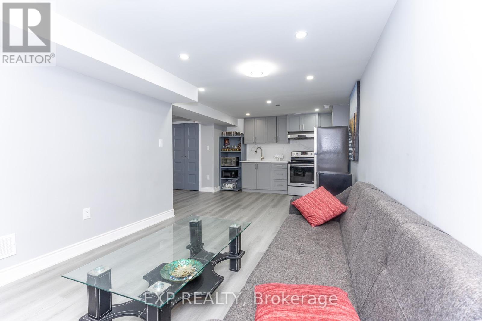 Basement - 3270 Klaiman Drive, Mississauga, Ontario  L4Y 3C8 - Photo 3 - W13017924