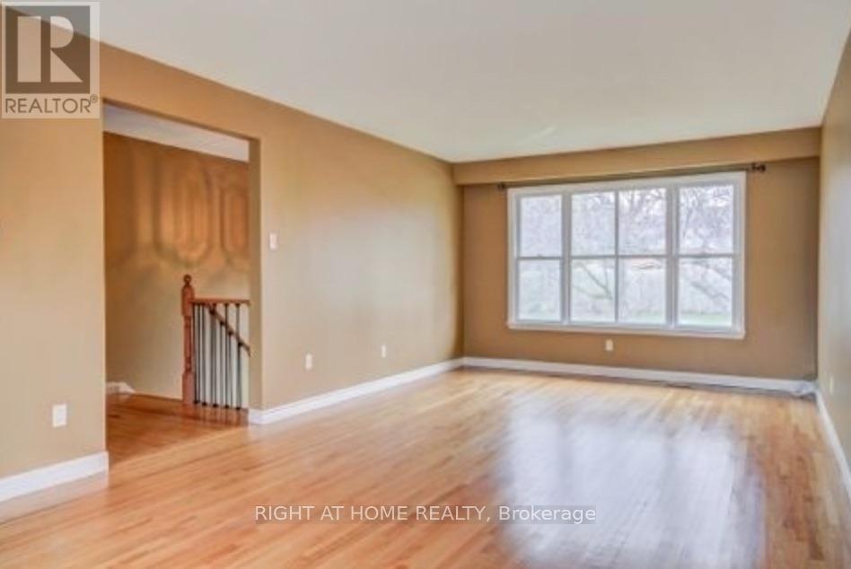 Upper - 46 Miller Road, Oakville, Ontario  L6H 1J6 - Photo 4 - W13017926