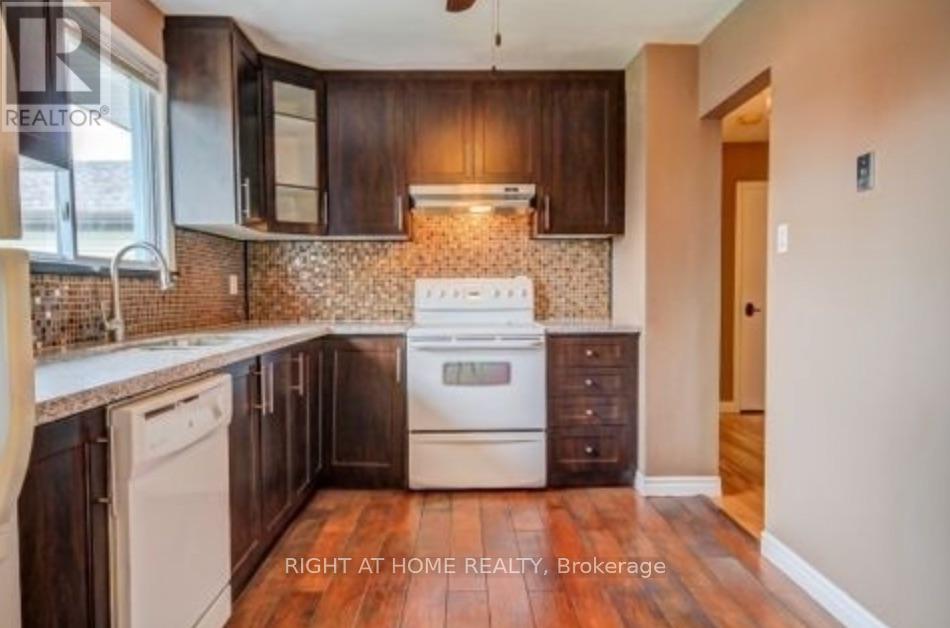 Upper - 46 Miller Road, Oakville, Ontario  L6H 1J6 - Photo 6 - W13017926