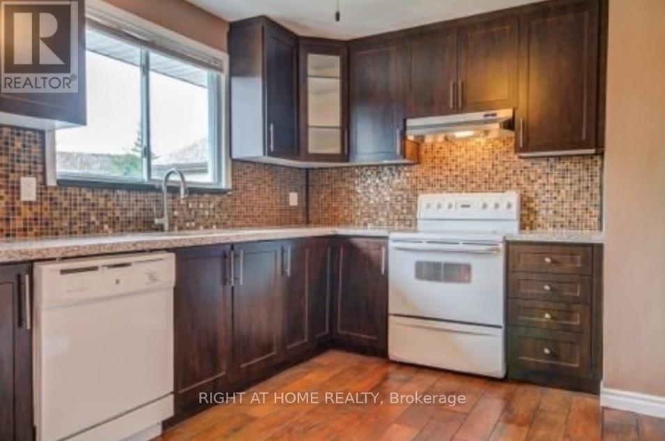 Upper - 46 Miller Road, Oakville, Ontario  L6H 1J6 - Photo 7 - W13017926