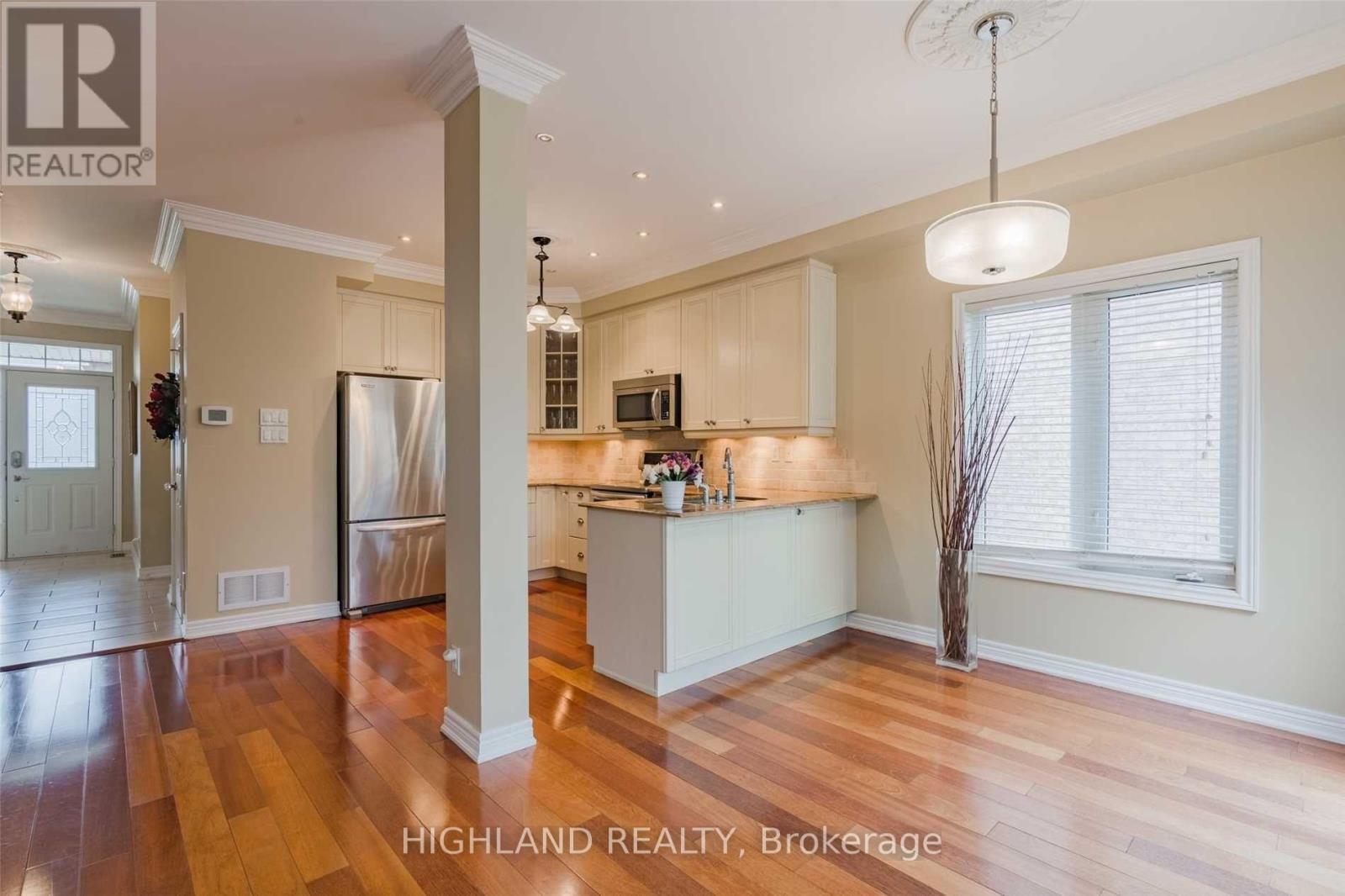 2356 Hilda Drive, Oakville, Ontario  L6H 7M9 - Photo 6 - W13017930