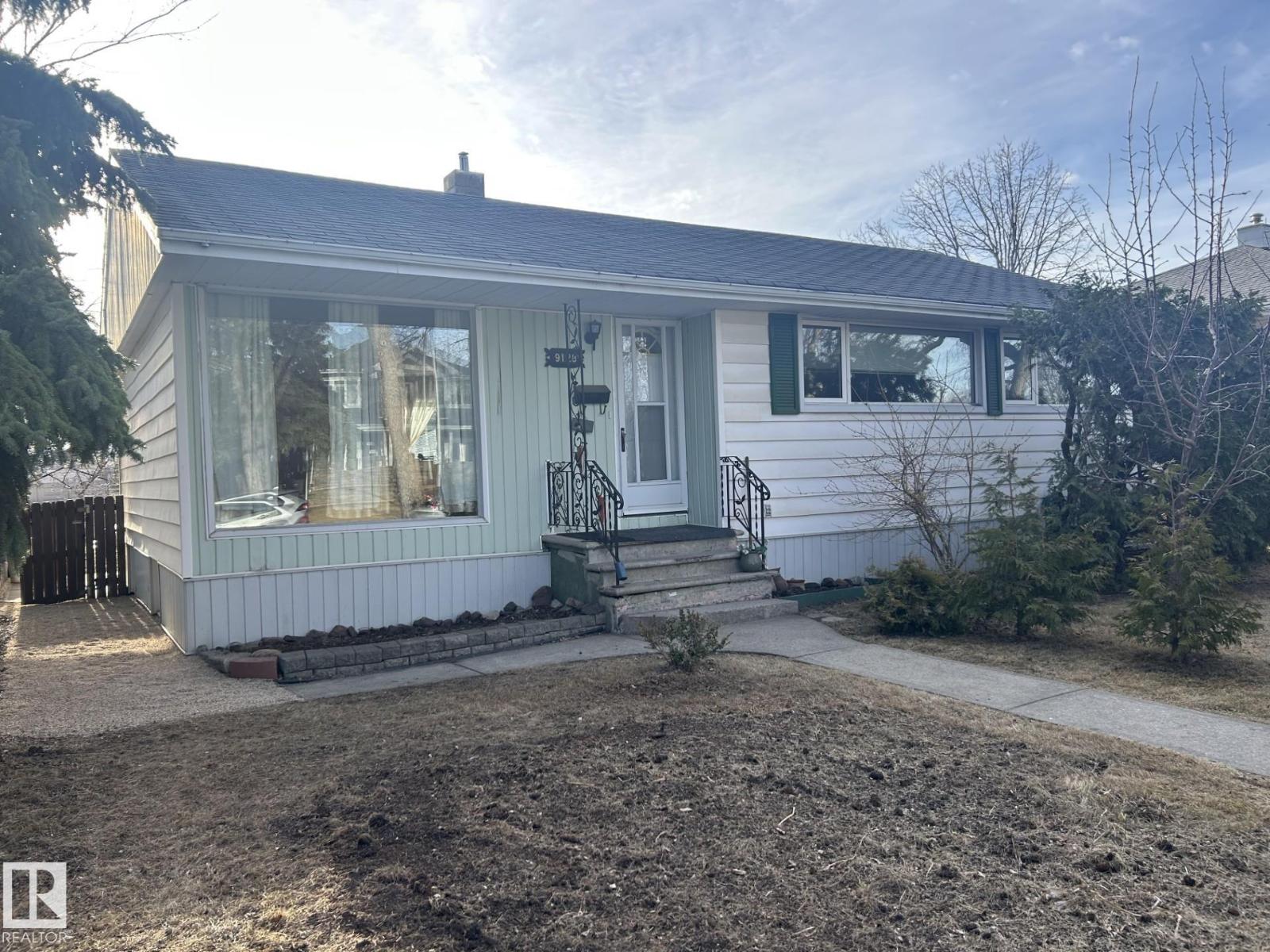 9128 83 ST NW, Edmonton, Alberta