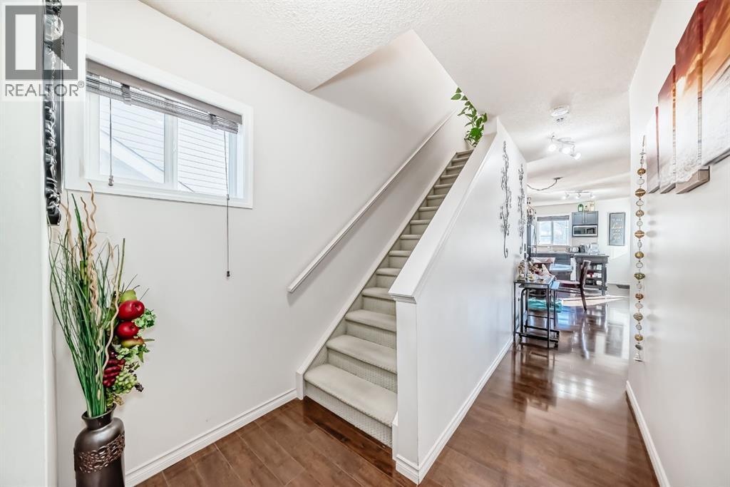 21 Royal Oak Gardens Nw, Calgary, Alberta  T3G 5S5 - Photo 2 - A2287563