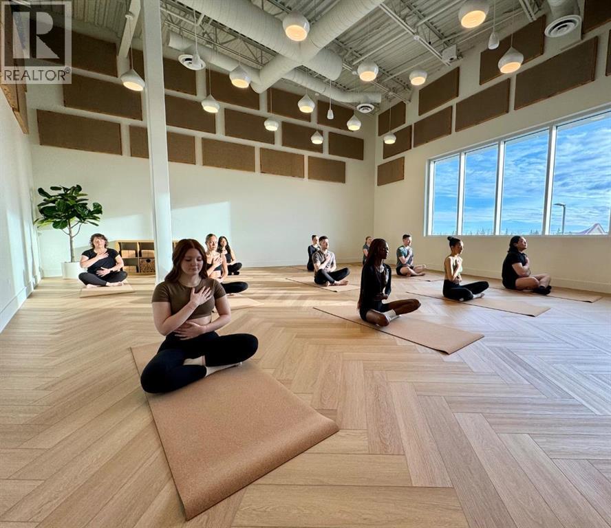 240, 125 Oakmoor Plaza SW, Calgary, Alberta  T2V 4R9 - Photo 8 - A2287738