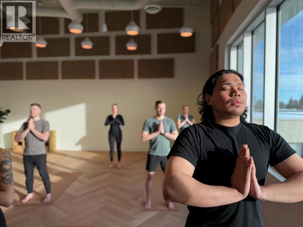 240, 125 Oakmoor Plaza SW, Calgary, Alberta  T2V 4R9 - Photo 12 - A2287738