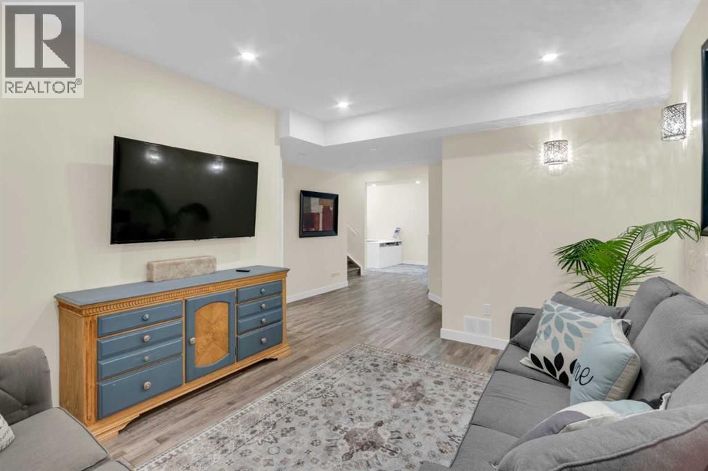 47 Canals Close Sw, Airdrie, Alberta  T4B 0S4 - Photo 32 - A2297439