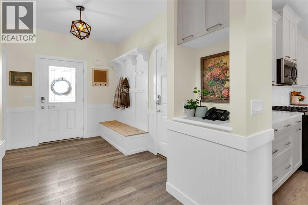 47 Canals Close Sw, Airdrie, Alberta  T4B 0S4 - Photo 2 - A2297439