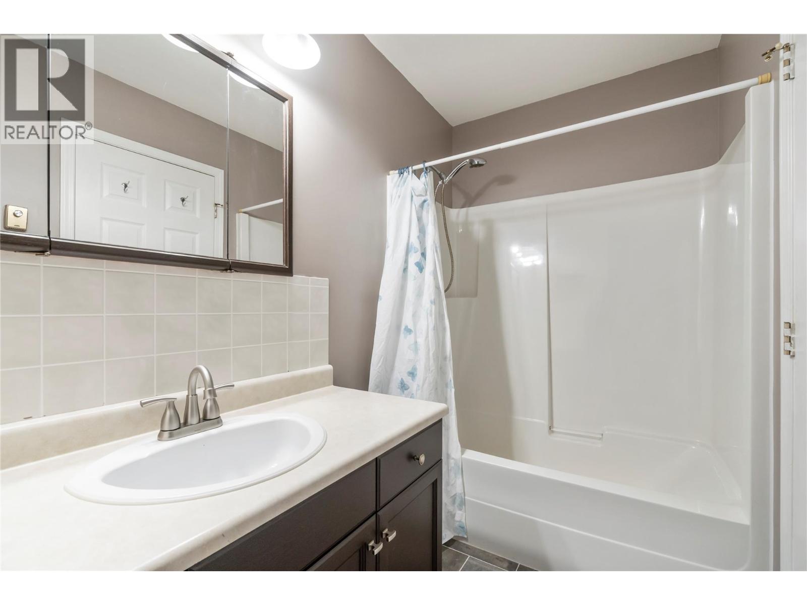 430 20 Street SE, Salmon Arm, British Columbia  V1E 1J4 - Photo 24 - 10376552