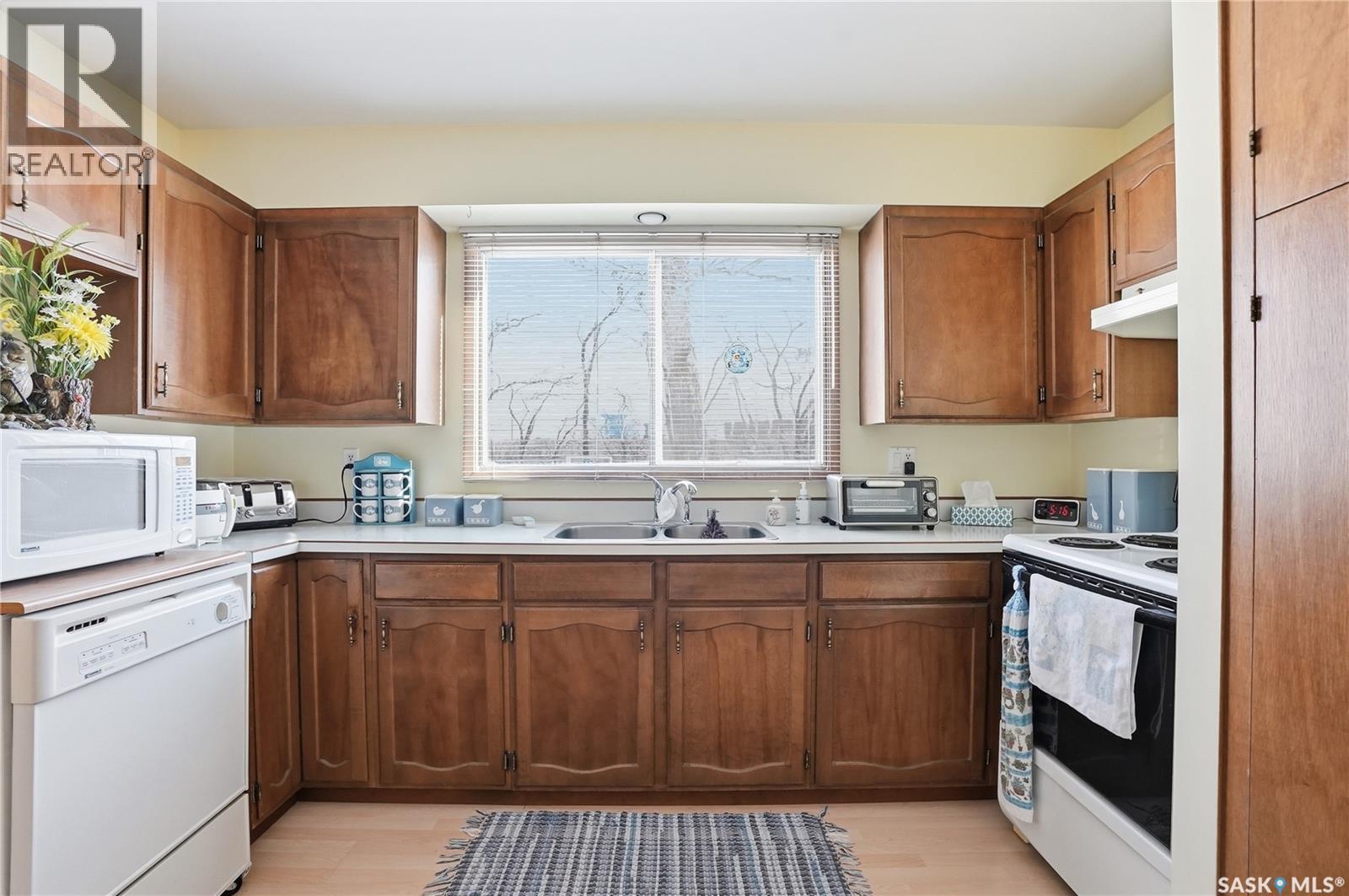 68 Deborah Crescent, Saskatoon, Saskatchewan  S7J 2W8 - Photo 10 - SK033370