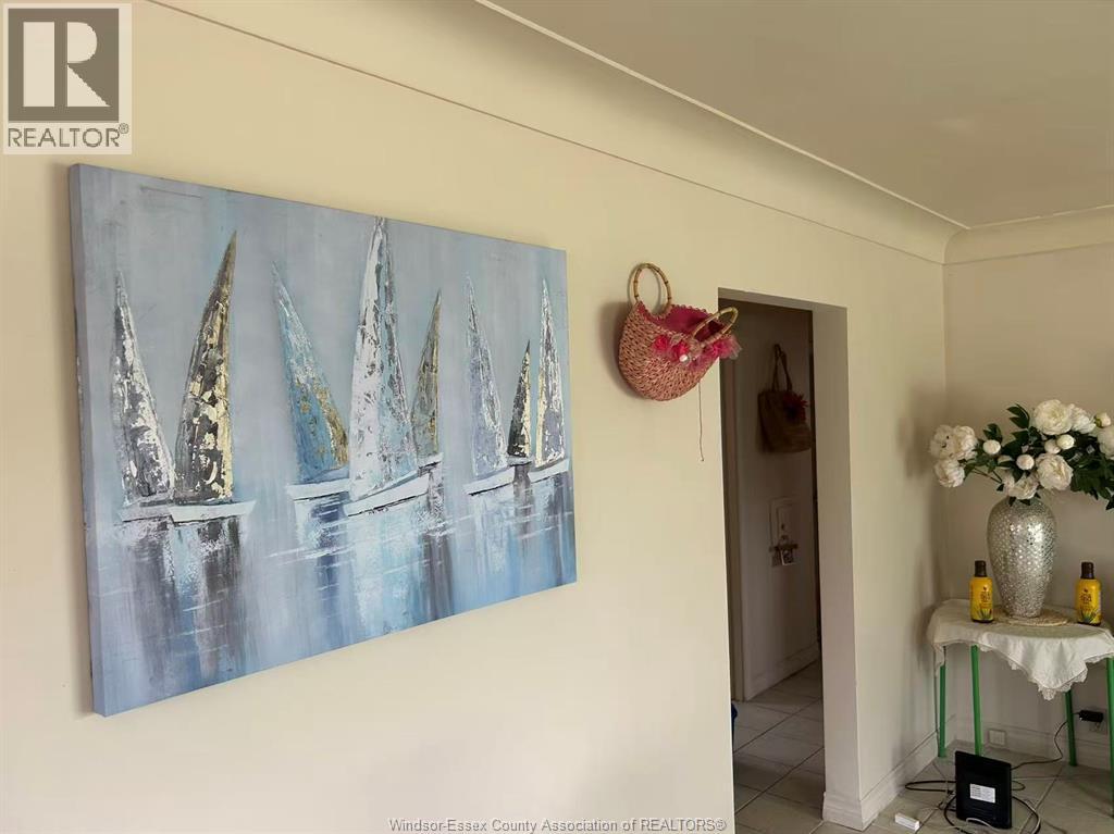 3863 Longfellow Ave, Windsor, Ontario  N9G 2B4 - Photo 6 - 26008535