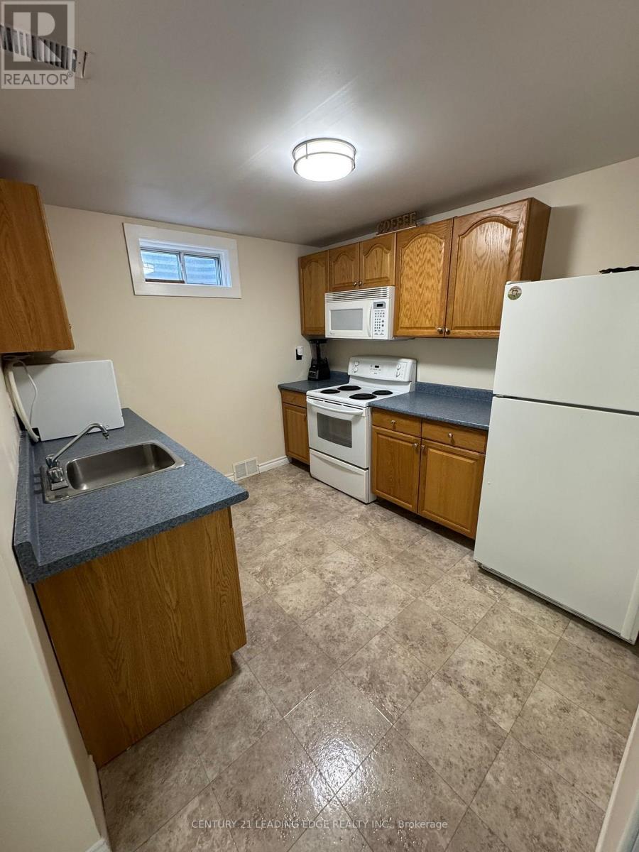 923 Redbird Crescent, Pickering, Ontario  L1V 5K8 - Photo 46 - E13010216