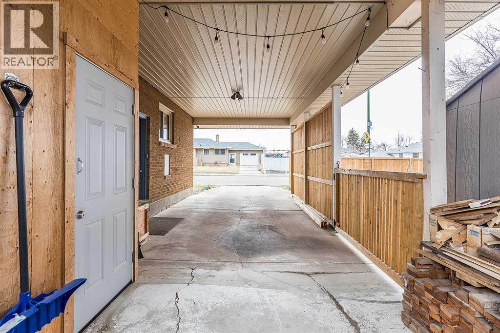 75 Robertson Way Sw, Medicine Hat, Alberta  T1A 5J3 - Photo 37 - A2302239