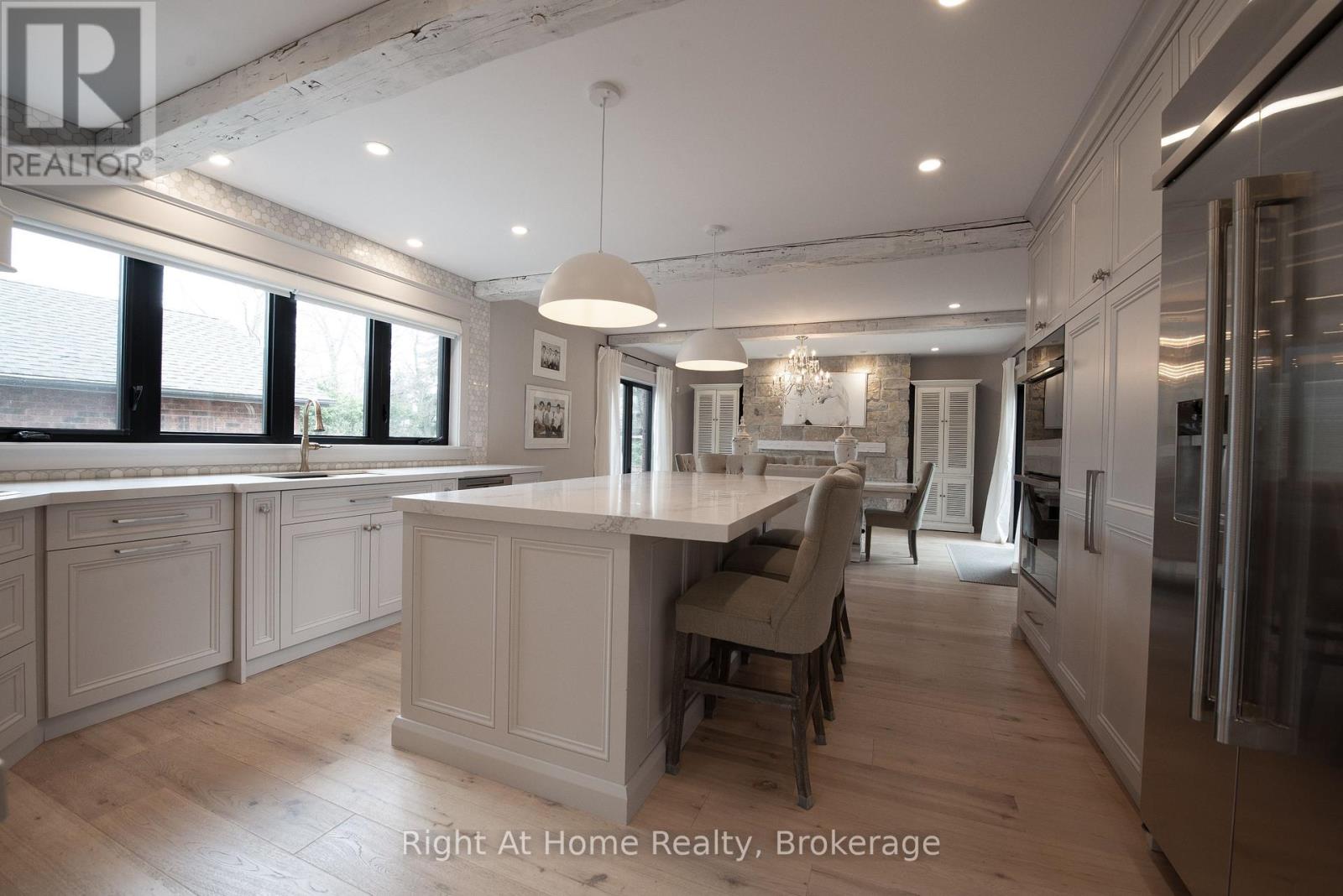 139 Allan Street, Oakville, Ontario  L6J 3N6 - Photo 17 - W12932152