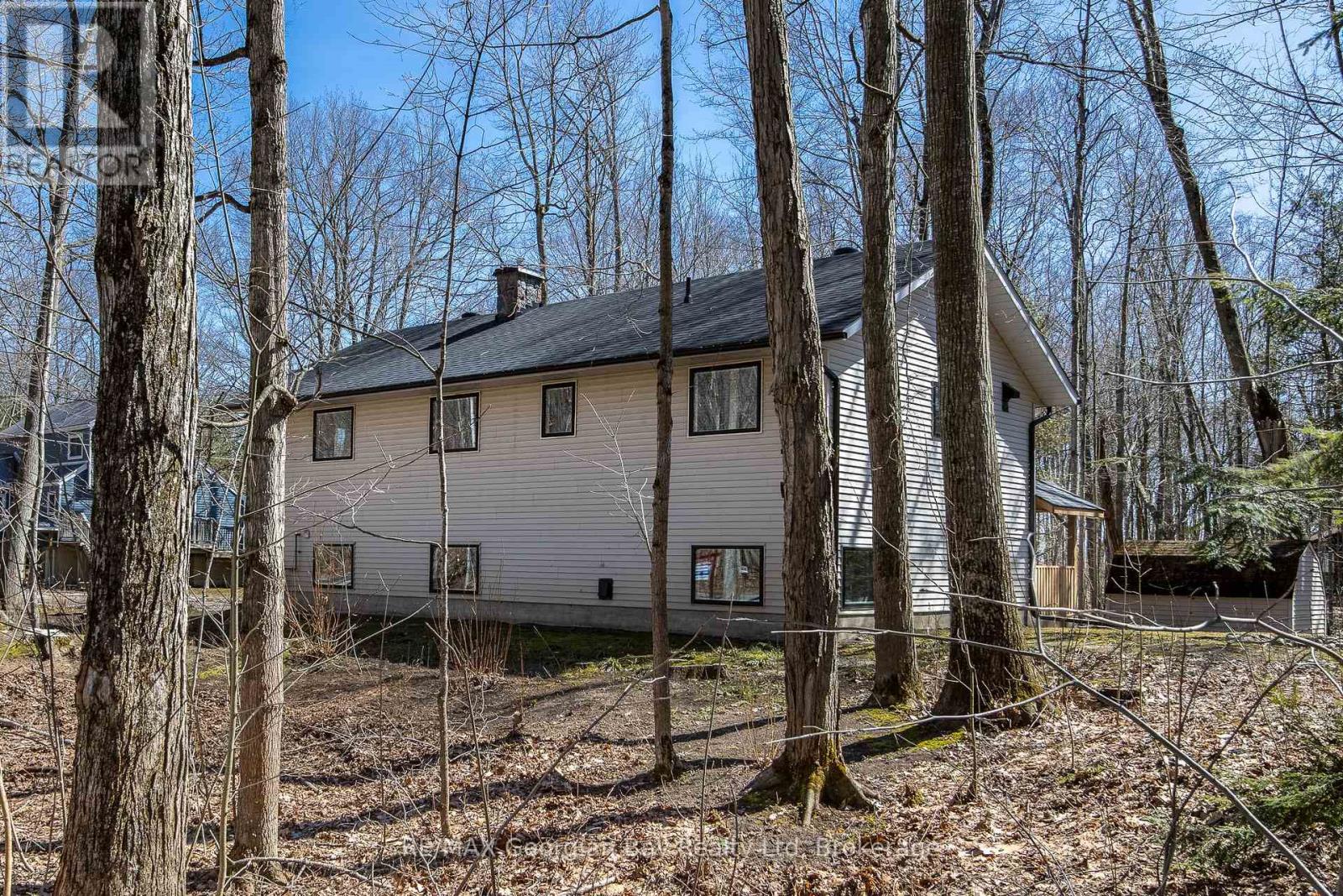 2 Belle Vue Avenue, Tiny, Ontario  L9M 0H5 - Photo 2 - S12951088