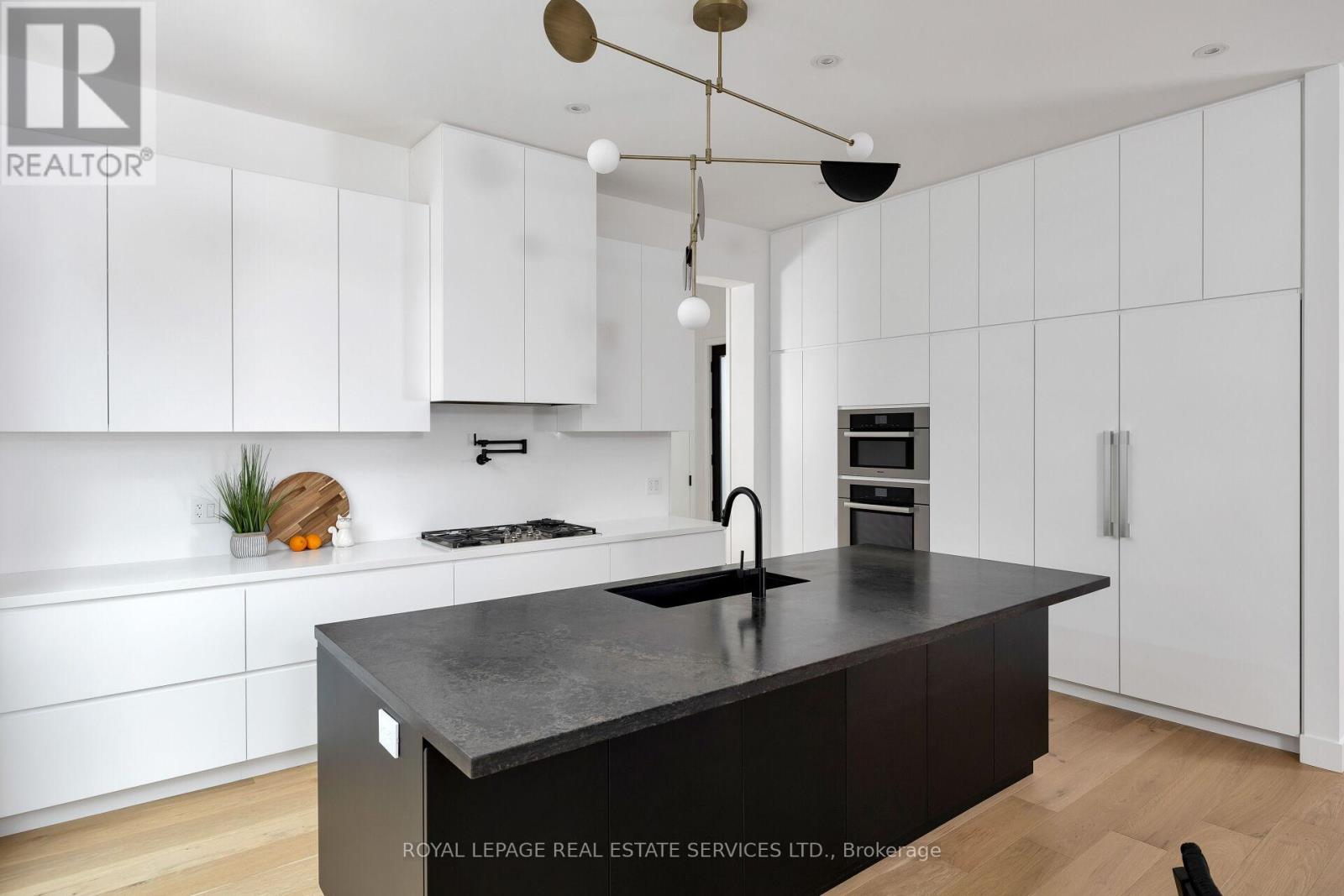 1405 Acton Crescent, Oakville, Ontario  L6J 2S6 - Photo 18 - W13017956