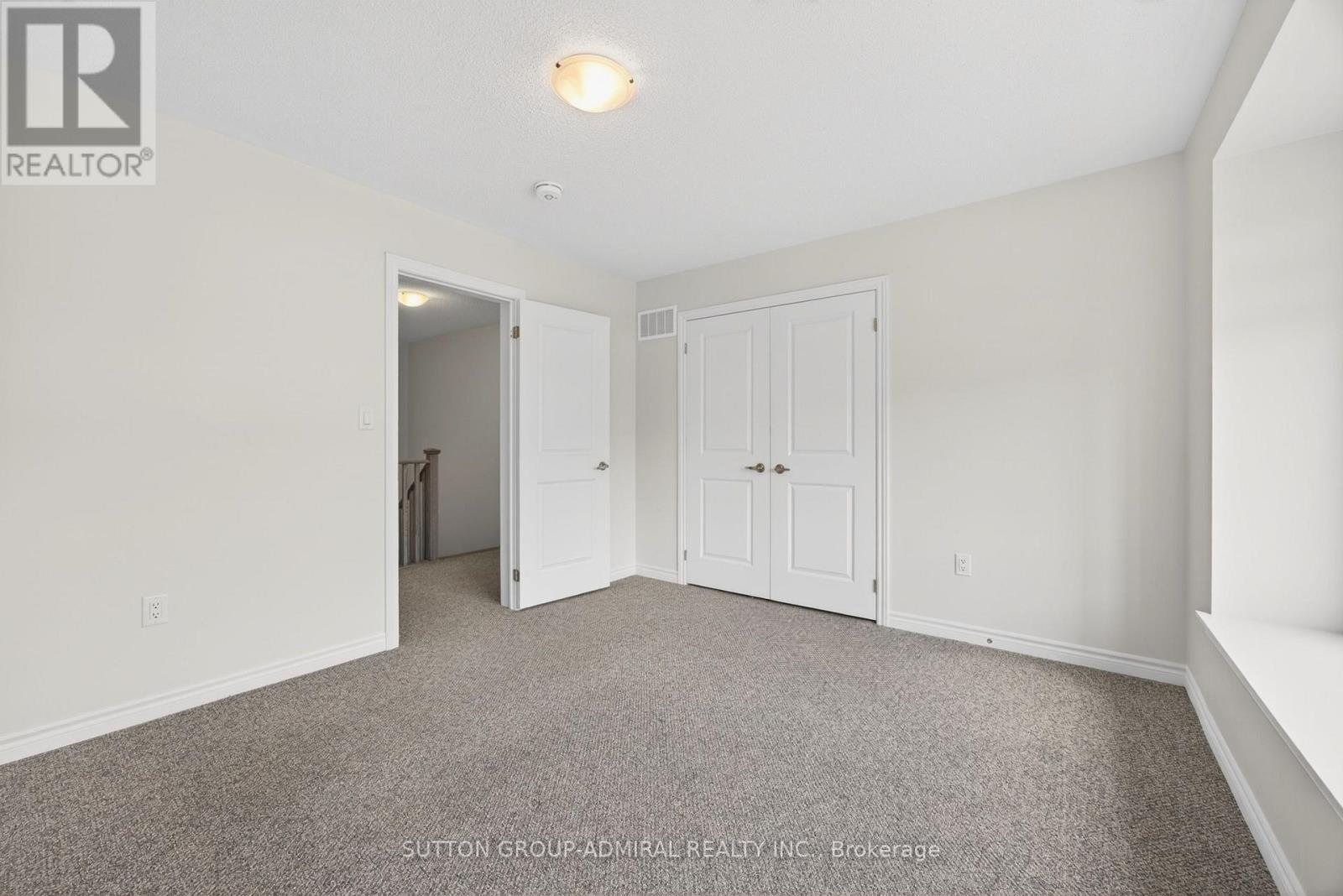 2237 Grainger Loop, Innisfil, Ontario  L9S 0N1 - Photo 38 - N12999392