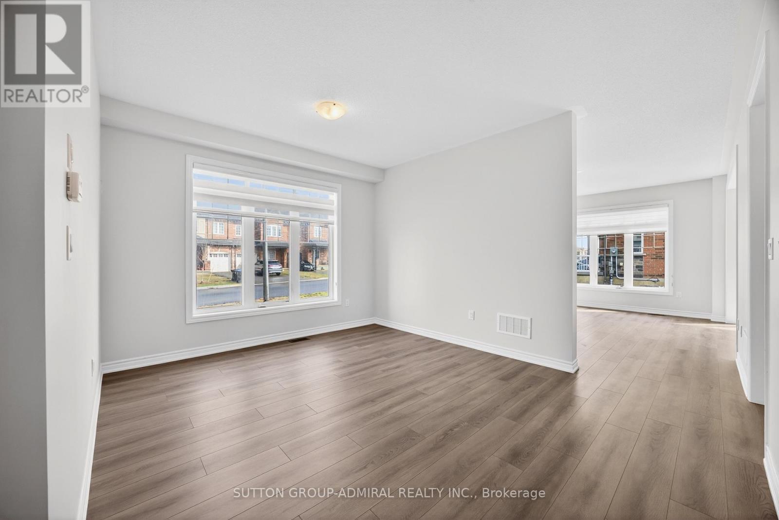 2237 Grainger Loop, Innisfil, Ontario  L9S 0N1 - Photo 9 - N12999392