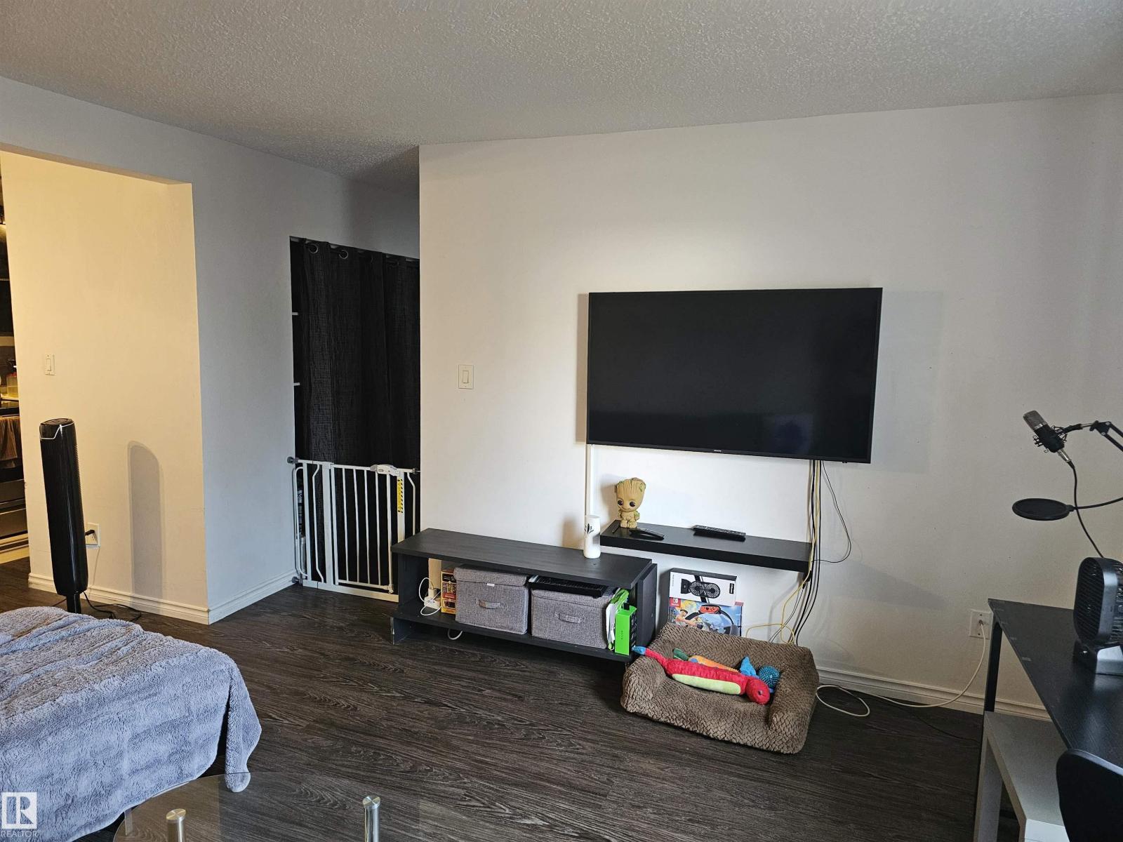 844 Erin Pl Nw, Edmonton, Alberta  T5T 1M6 - Photo 5 - E4481937