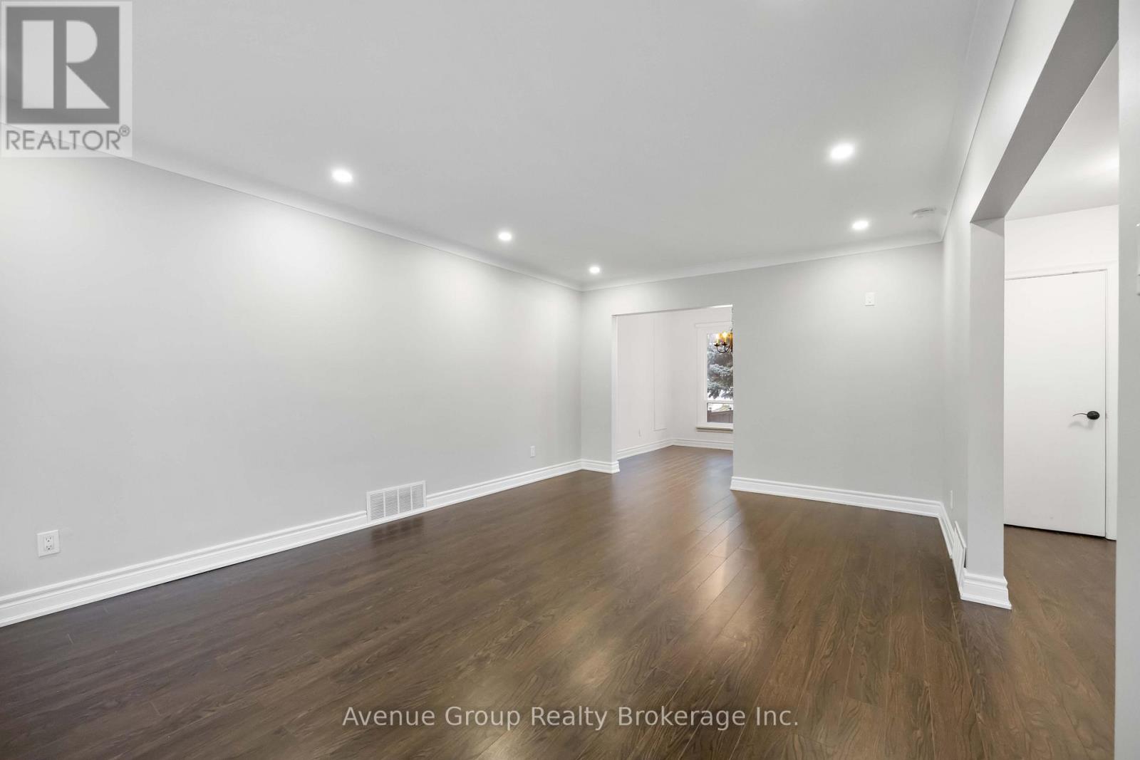 190 Northwood Drive, Toronto, Ontario  M2M 2K4 - Photo 7 - C13018012