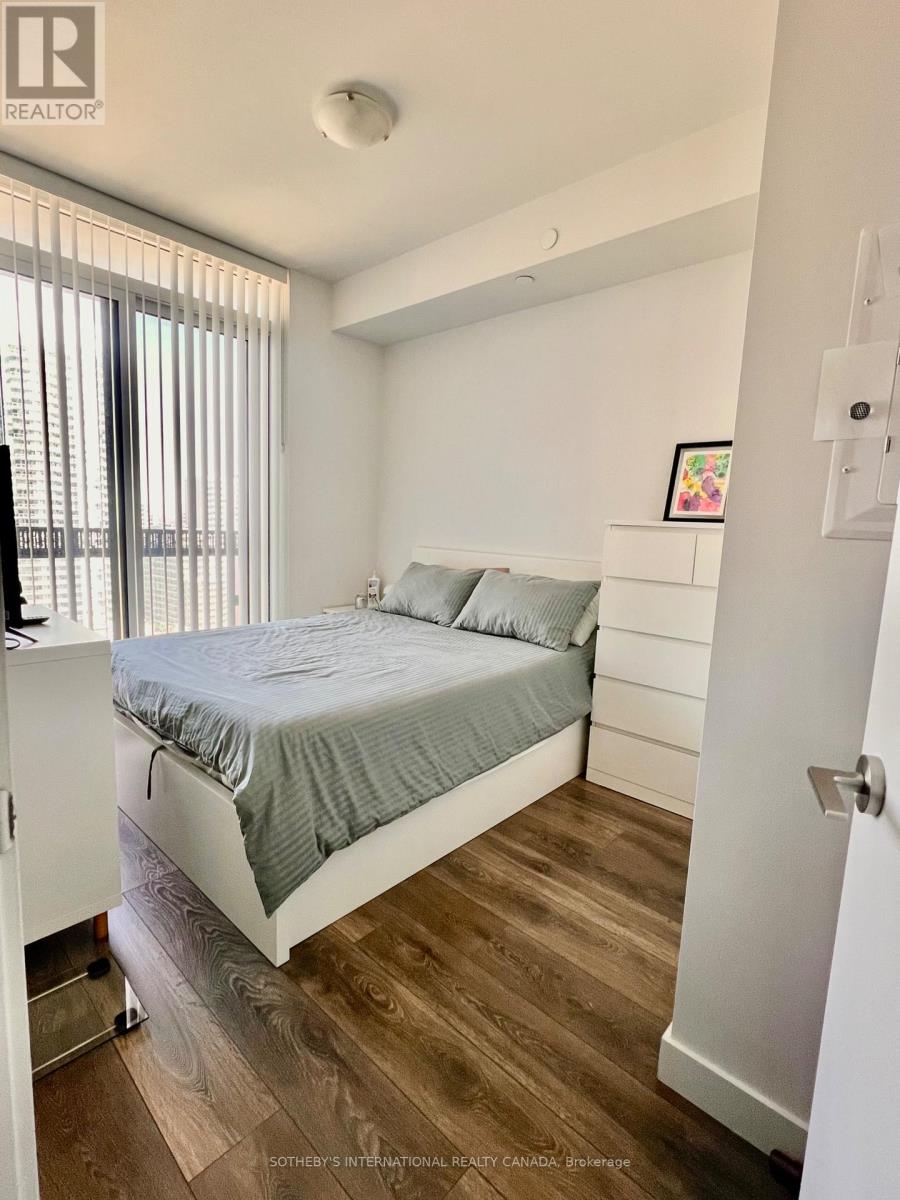 1710 - 8 Eglinton Avenue E, Toronto, Ontario  M4P 0C1 - Photo 7 - C13017584