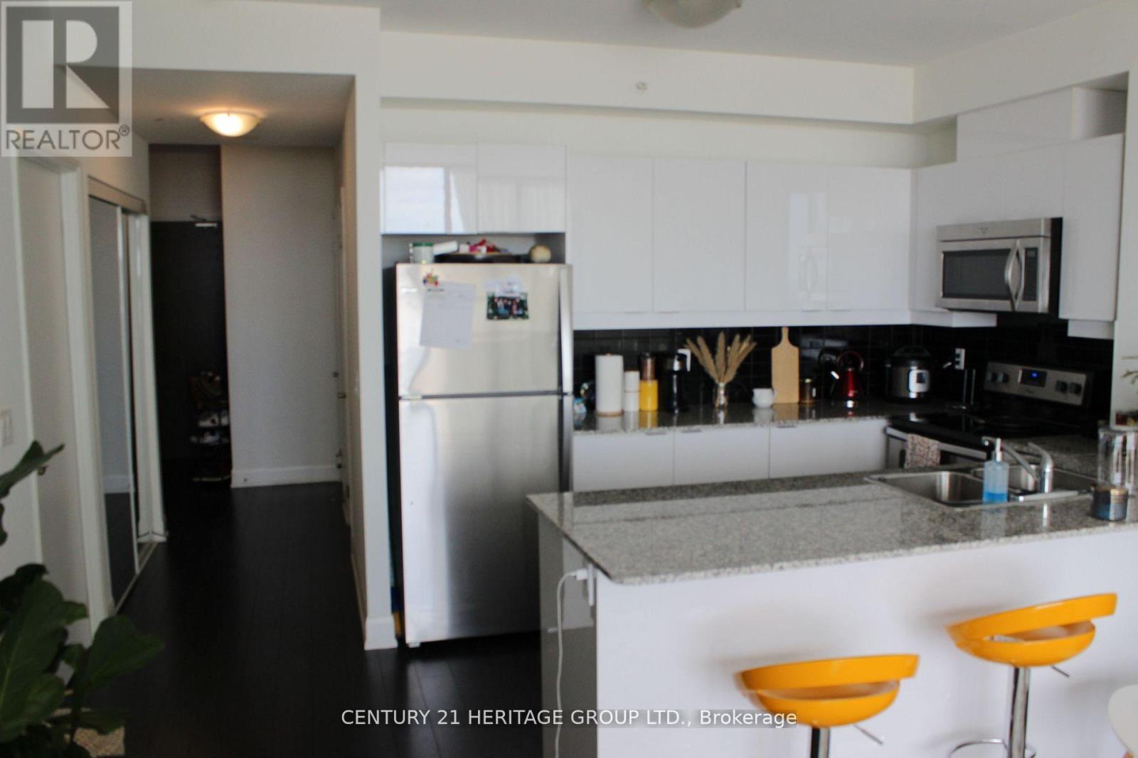 2202 - 2910 Highway 7 Road W, Vaughan, Ontario  L4K 0H8 - Photo 3 - N13017988