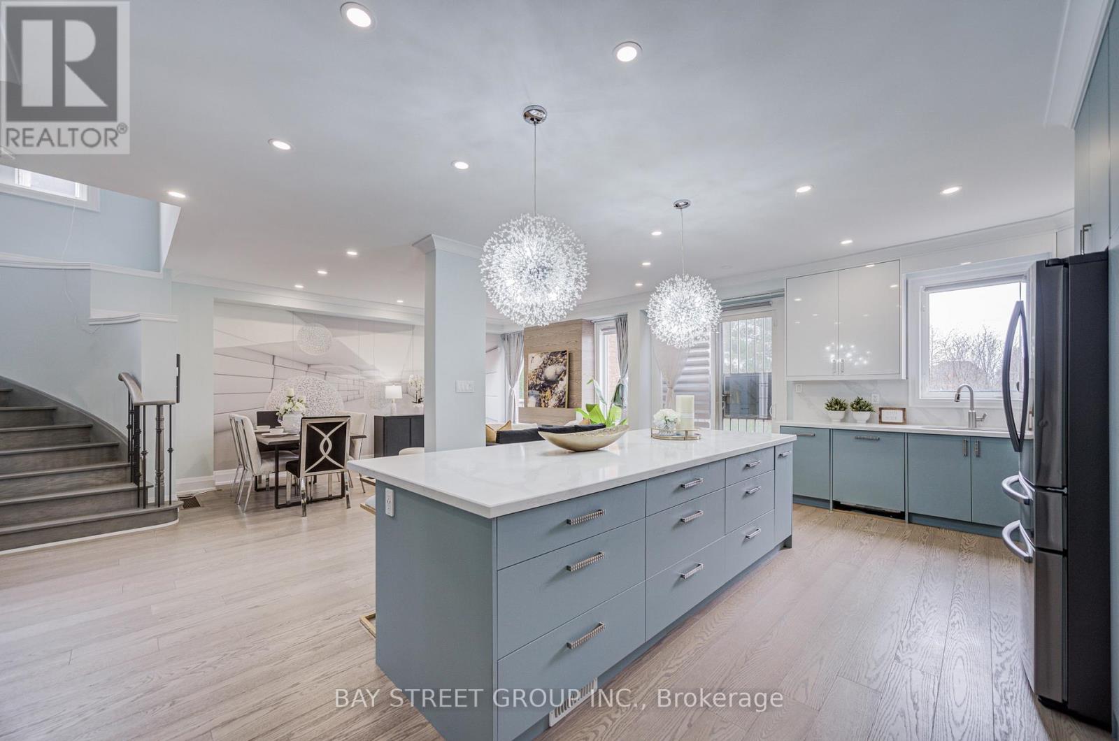 48 Cozens Drive, Richmond Hill, Ontario  L4E 4W6 - Photo 11 - N13018000