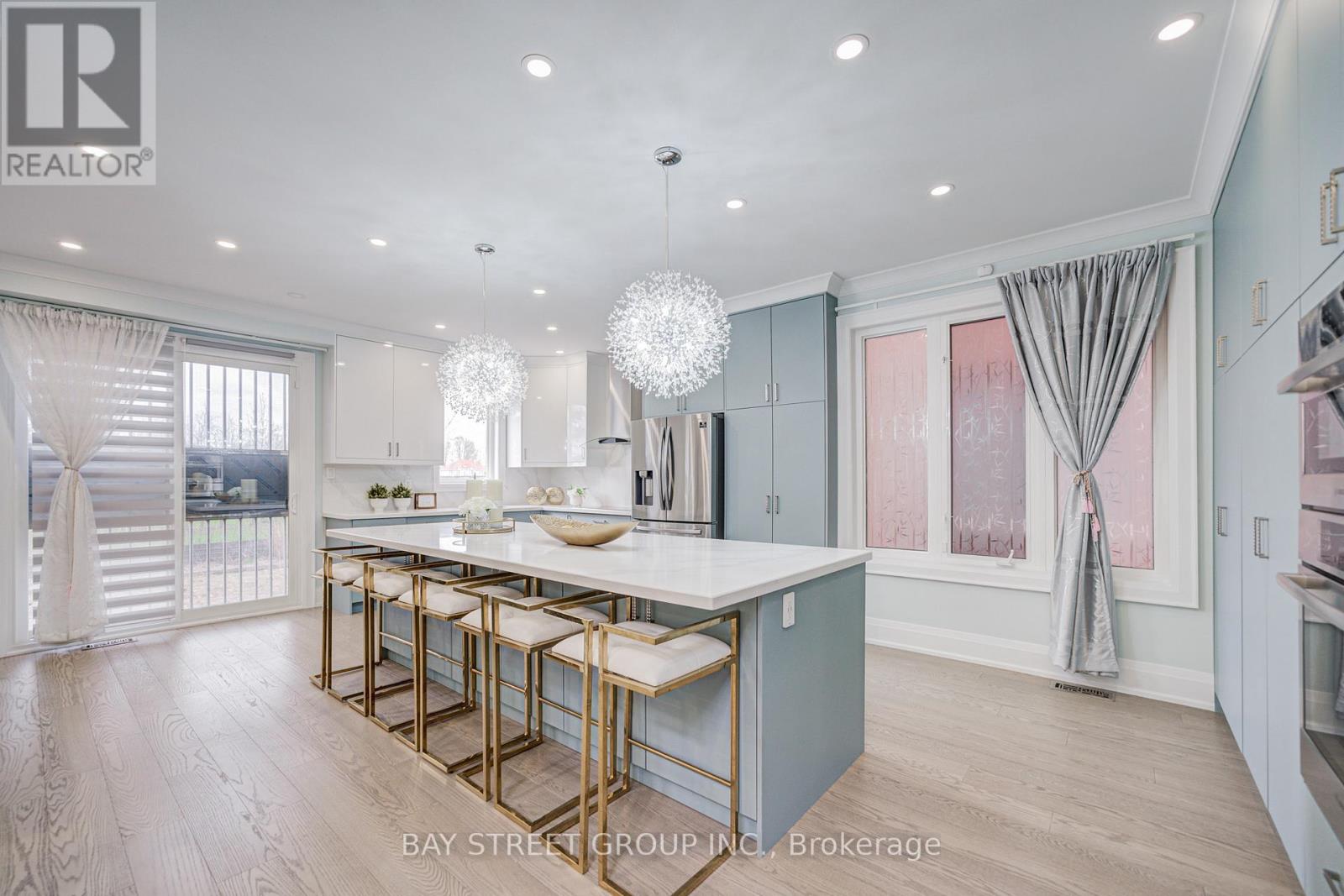 48 Cozens Drive, Richmond Hill, Ontario  L4E 4W6 - Photo 8 - N13018000