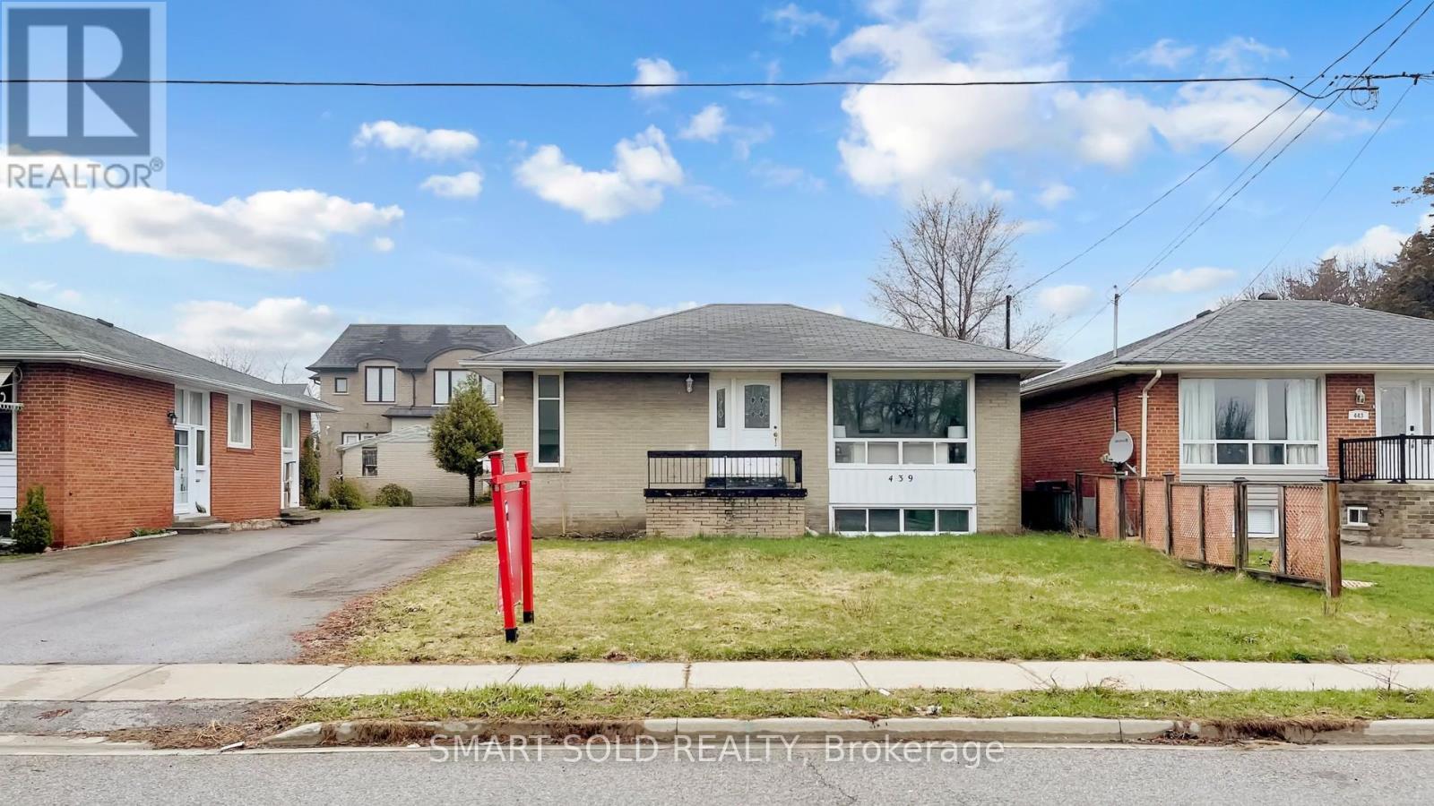 439 Fernleigh Circle N, Richmond Hill, Ontario  L4C 1E5 - Photo 37 - N13018006