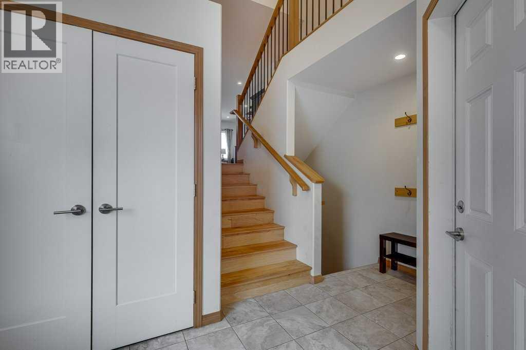 56 Napoleon Meadows Way, Innisfail, Alberta  T4G 1X2 - Photo 4 - A2287173