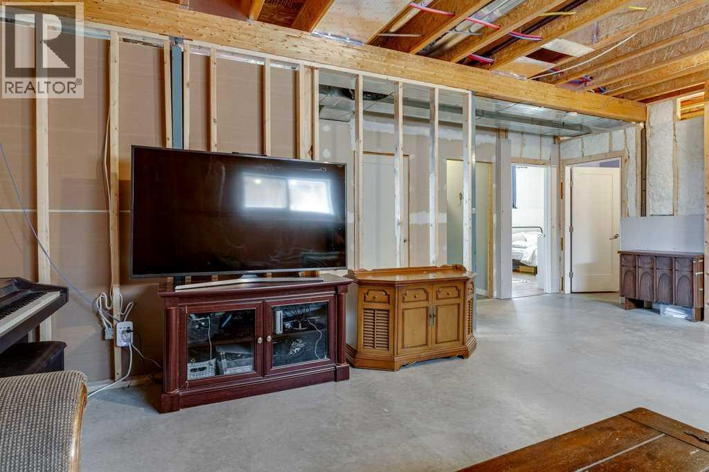 56 Napoleon Meadows Way, Innisfail, Alberta  T4G 1X2 - Photo 31 - A2287173