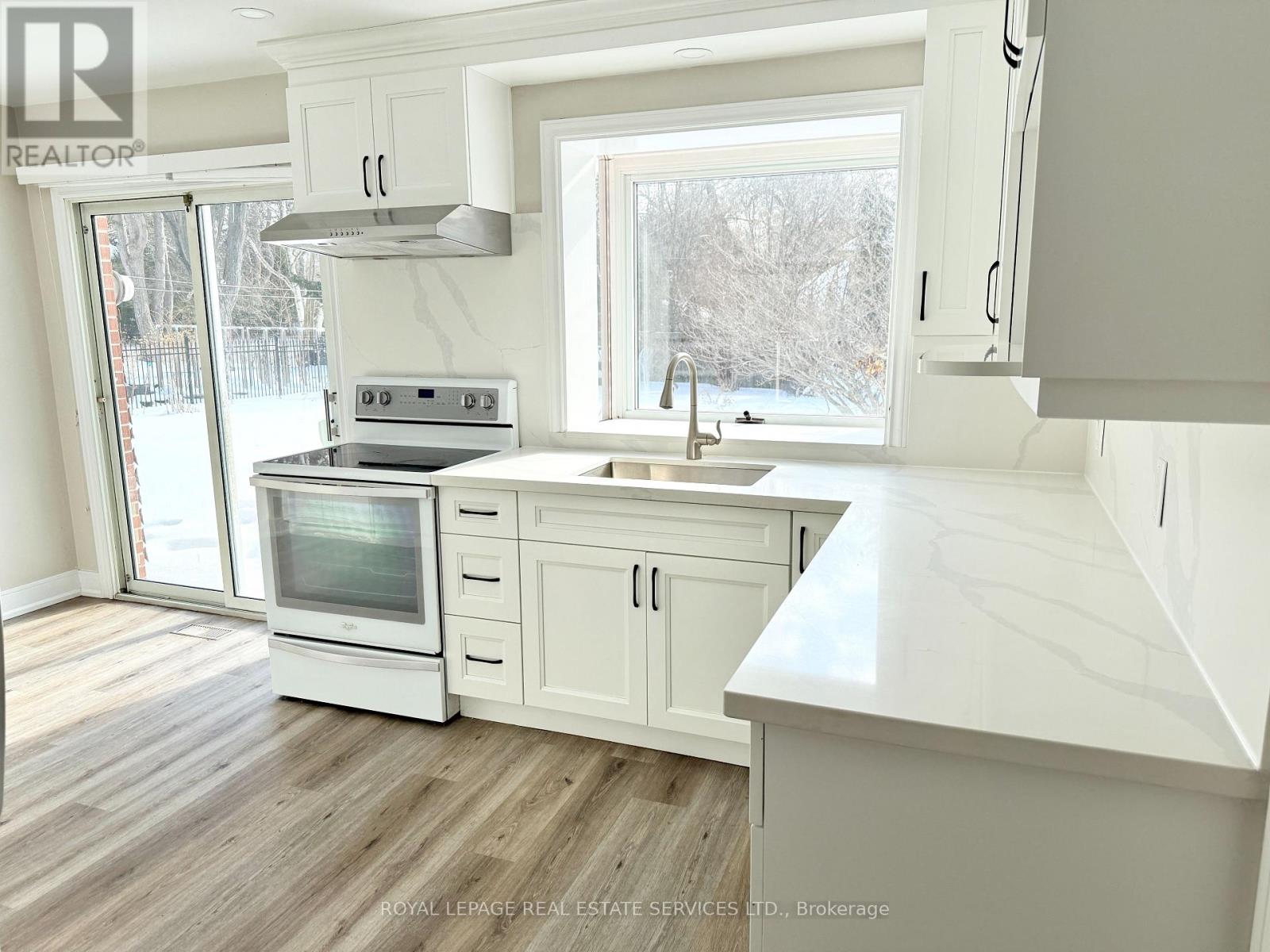 1268 Cleaver Drive, Oakville, Ontario  L6J 1W3 - Photo 6 - W13017960