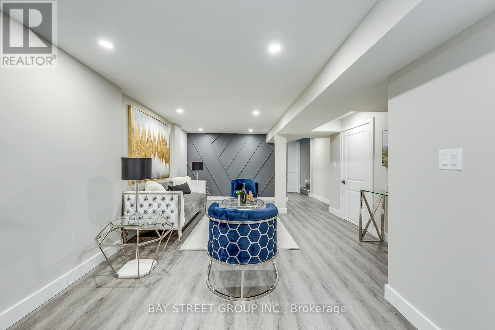 20 Rochdale Avenue, Toronto, Ontario  M6E 1X2 - Photo 37 - W13017964