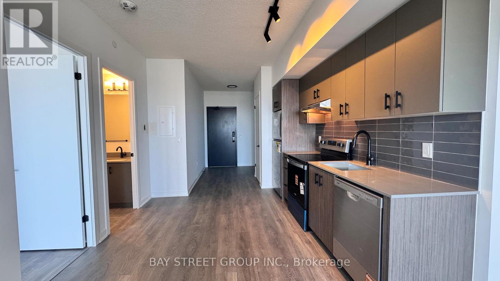 D711 - 4878 Powers Common, Burlington, Ontario  L7M 2B4 - Photo 5 - W13017984