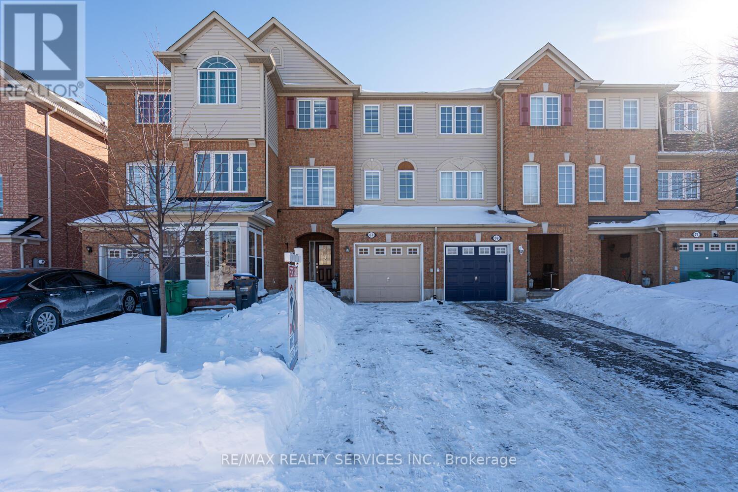67 DECKER HOLLOW CIRCLE, Brampton, Ontario