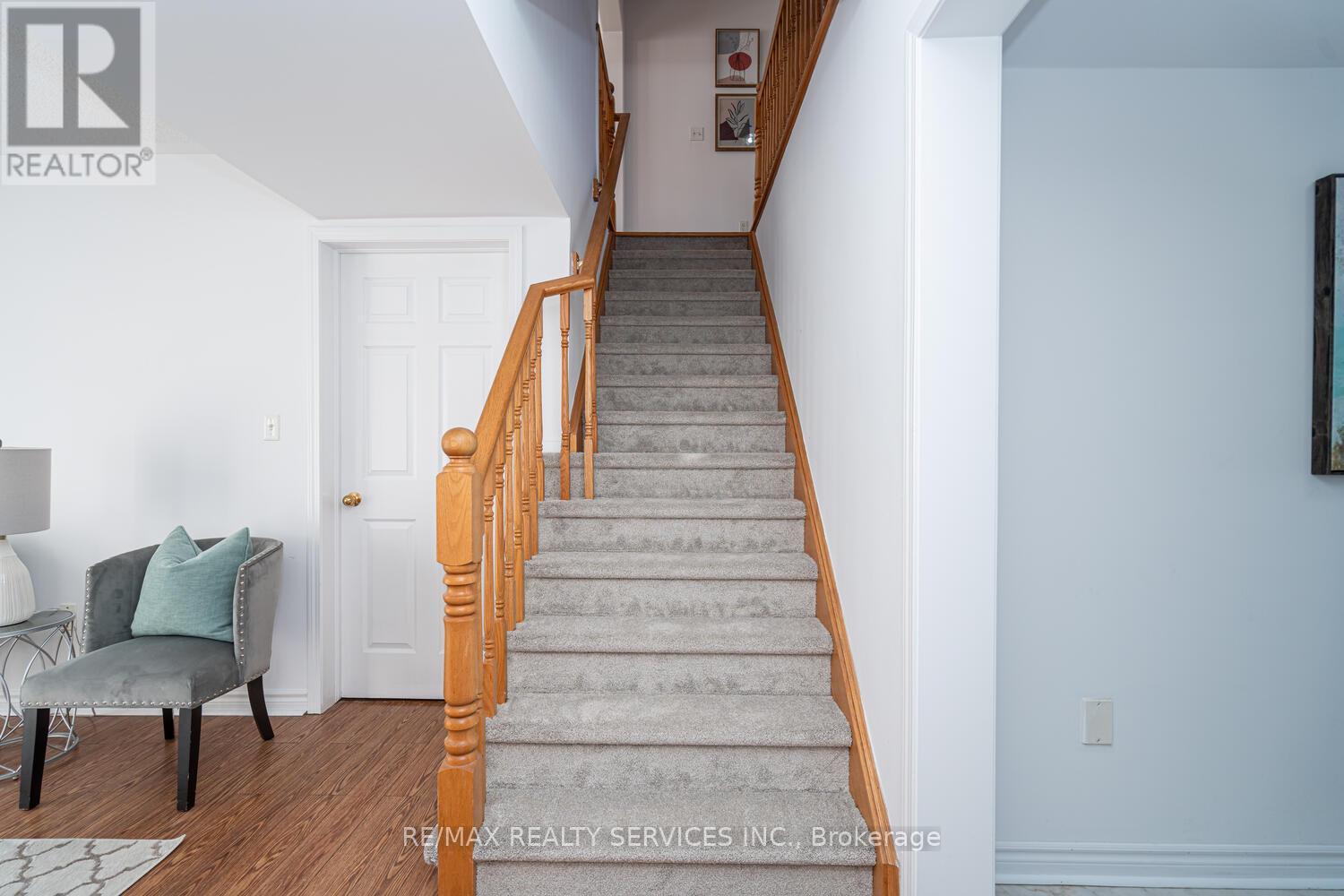 67 Decker Hollow Circle, Brampton, Ontario  L6X 0L5 - Photo 12 - W13017992