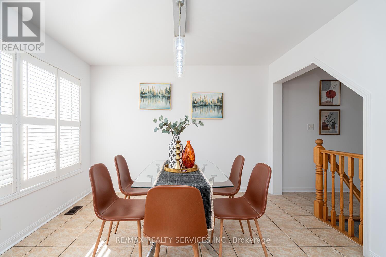 67 Decker Hollow Circle, Brampton, Ontario  L6X 0L5 - Photo 16 - W13017992