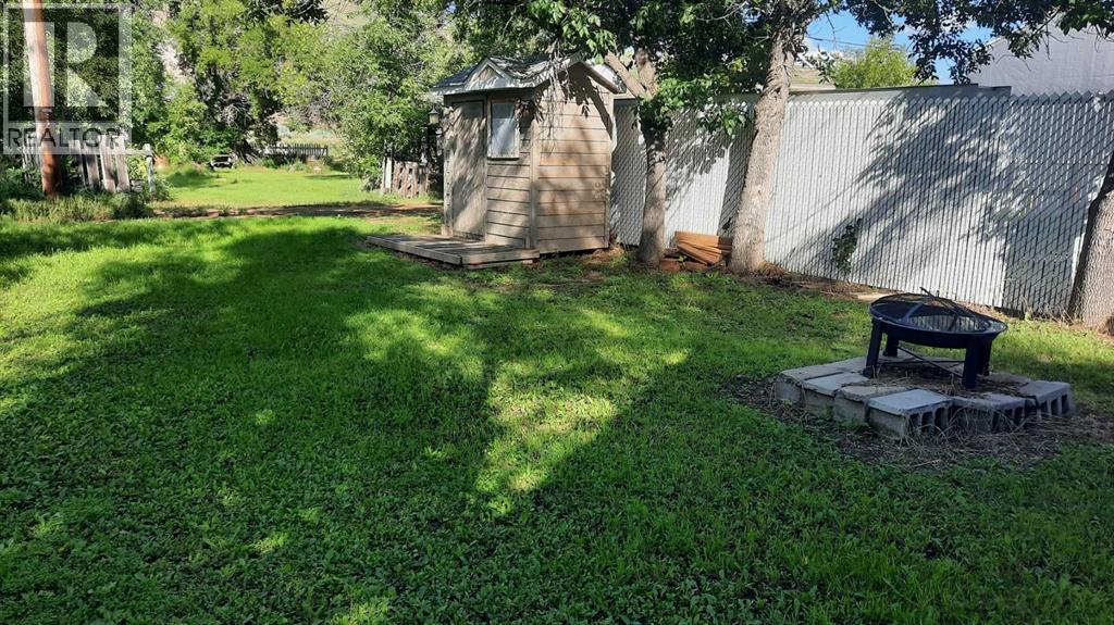 240 2 Avenue, Drumheller, Alberta  T0J 1B0 - Photo 26 - A2278198