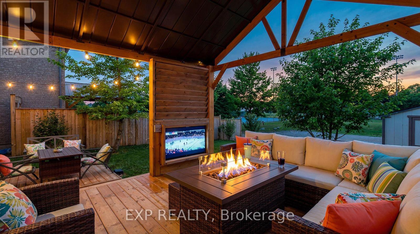 18 Starlight Avenue, Woolwich, Ontario  N0B 1M0 - Photo 3 - X13017996