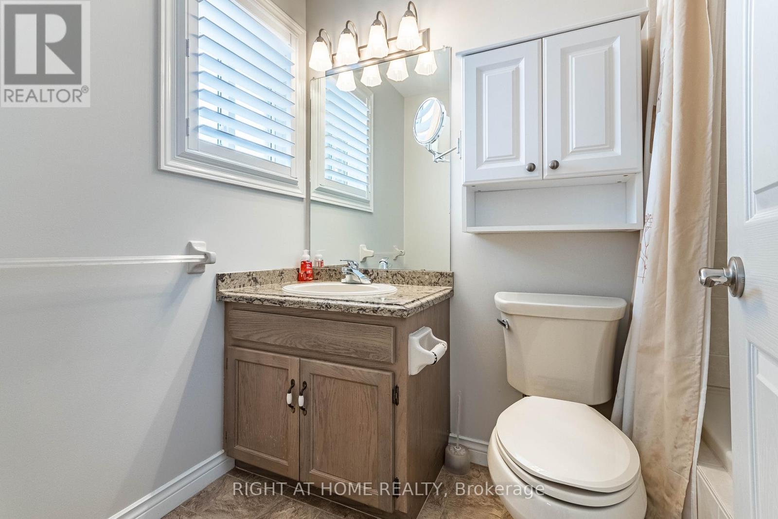 7 - 165 Main Street E, Grimsby, Ontario  L3M 1P2 - Photo 18 - X13018004