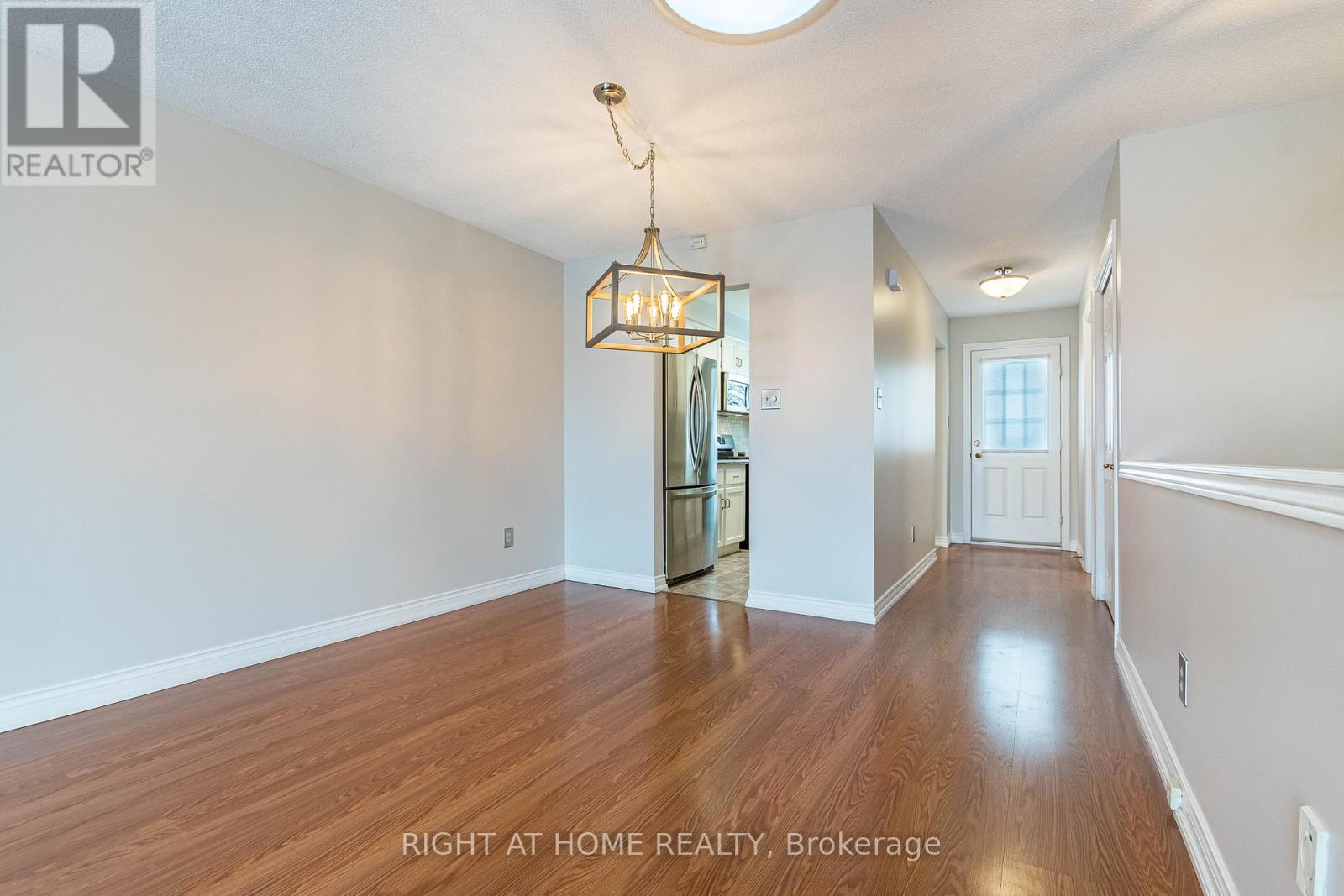 7 - 165 Main Street E, Grimsby, Ontario  L3M 1P2 - Photo 9 - X13018004