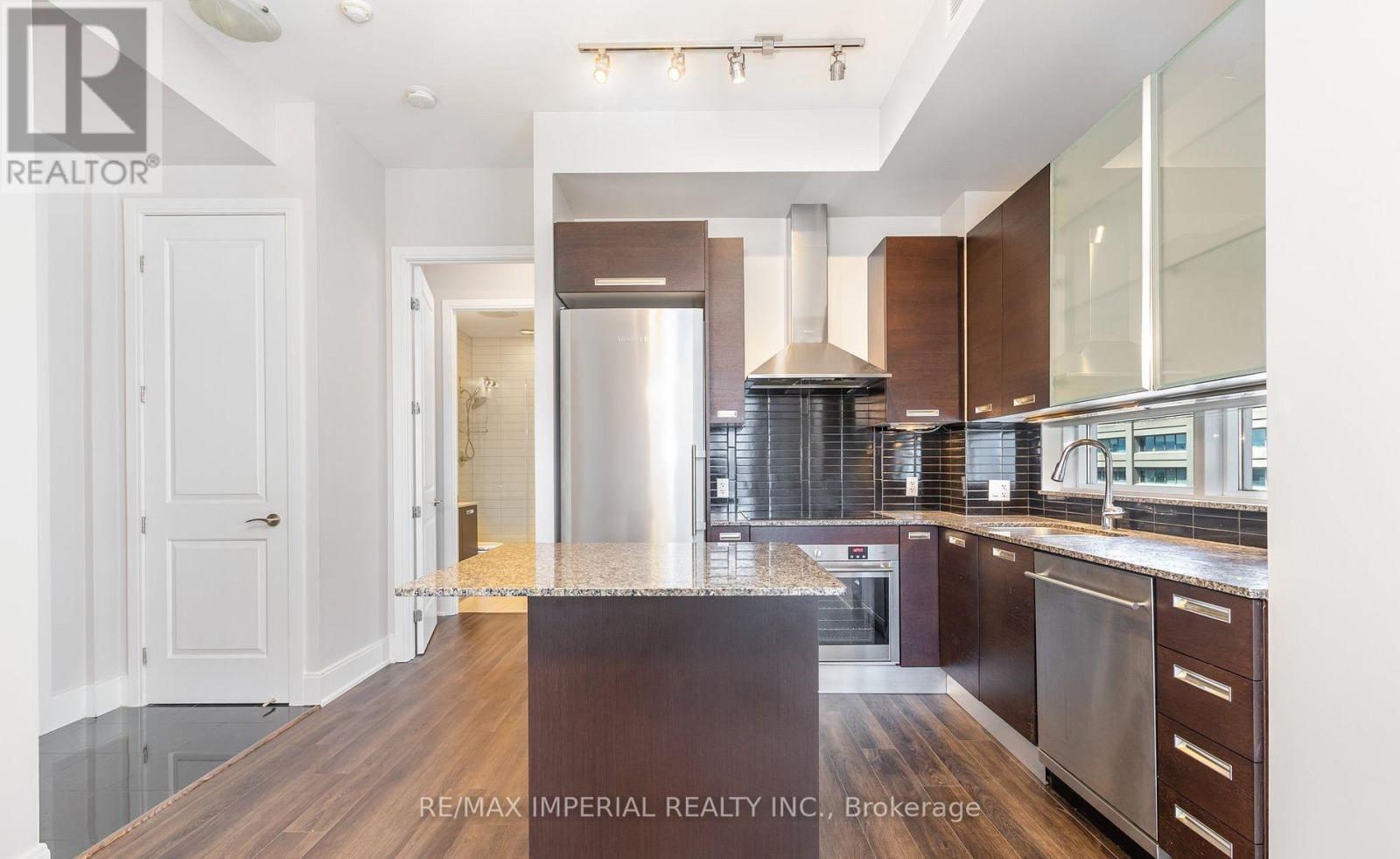 2001 - 21 Balmuto Street, Toronto, Ontario  M4Y 1W4 - Photo 5 - C13018028