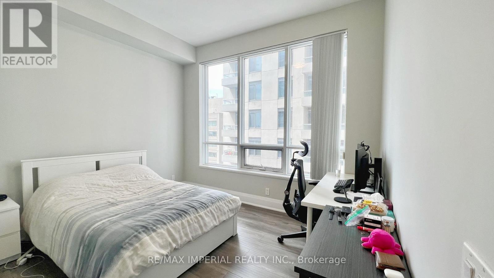 2001 - 21 Balmuto Street, Toronto, Ontario  M4Y 1W4 - Photo 6 - C13018028