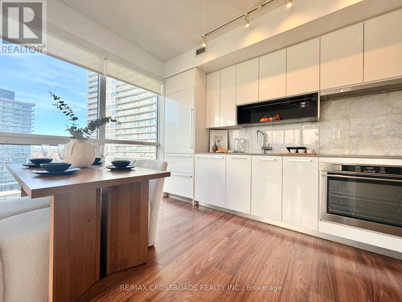 1003 - 115 Mcmahon Drive, Toronto, Ontario  M2K 0E3 - Photo 10 - C13018046