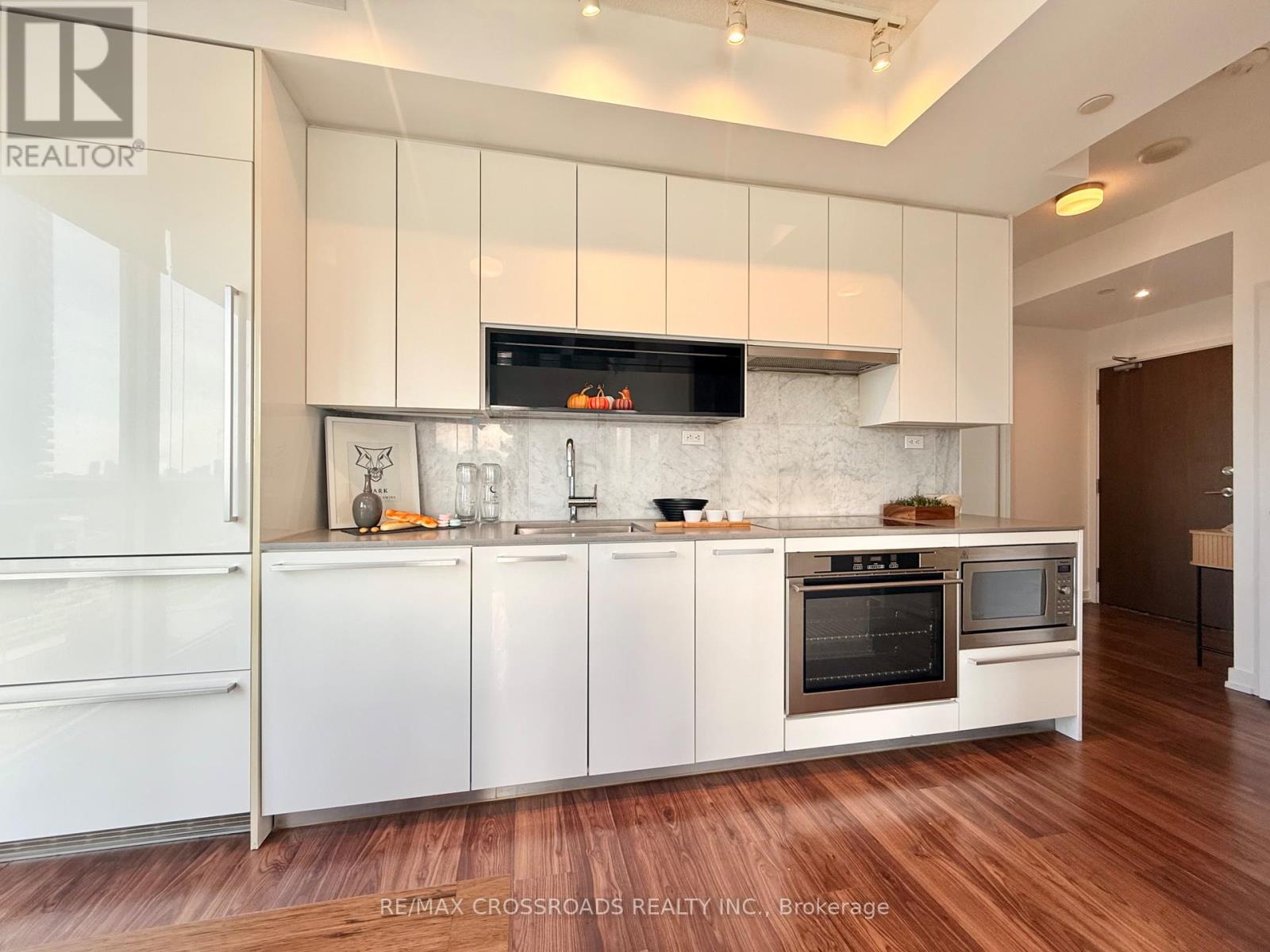 1003 - 115 Mcmahon Drive, Toronto, Ontario  M2K 0E3 - Photo 11 - C13018046