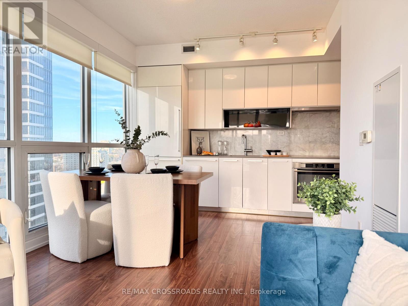 1003 - 115 Mcmahon Drive, Toronto, Ontario  M2K 0E3 - Photo 9 - C13018046