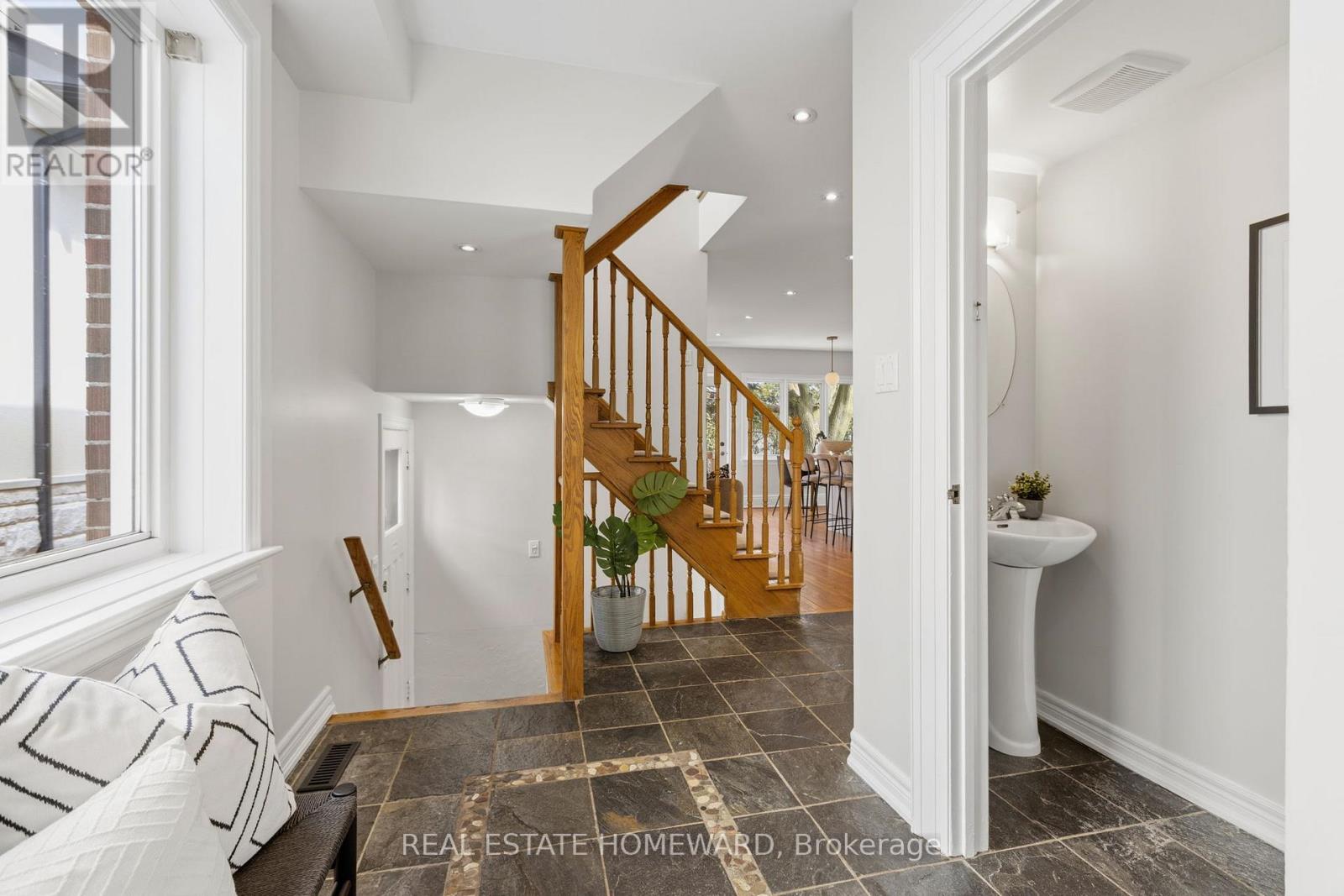 57 Fallingbrook Road, Toronto, Ontario  M1N 2T5 - Photo 5 - E13018026