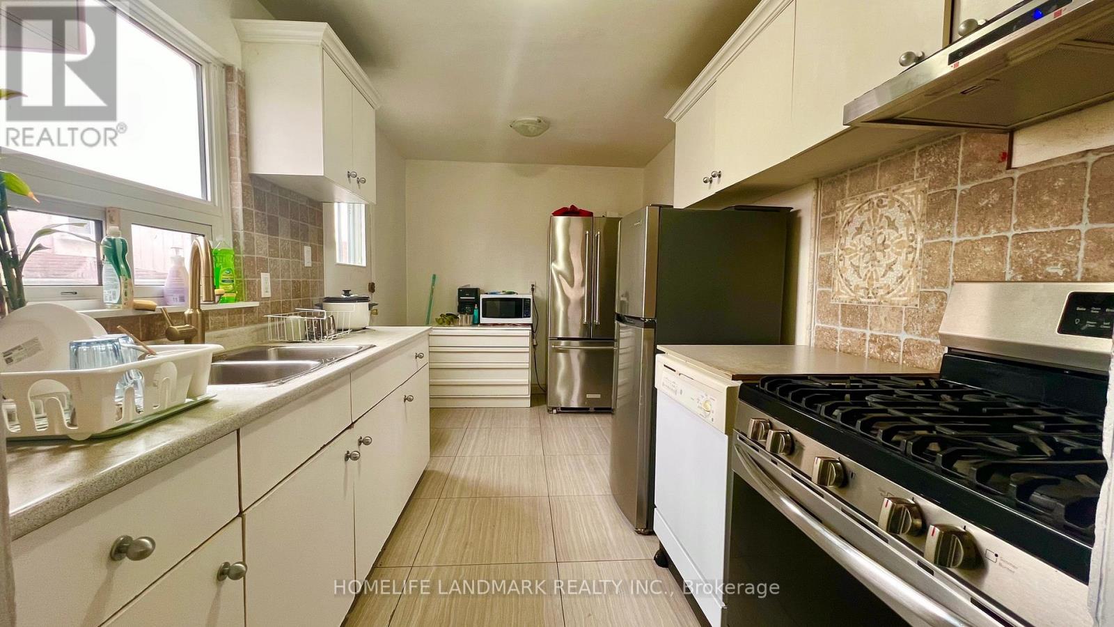 Main Floor - 81 United Square, Toronto, Ontario  M1B 2B9 - Photo 5 - E13018038