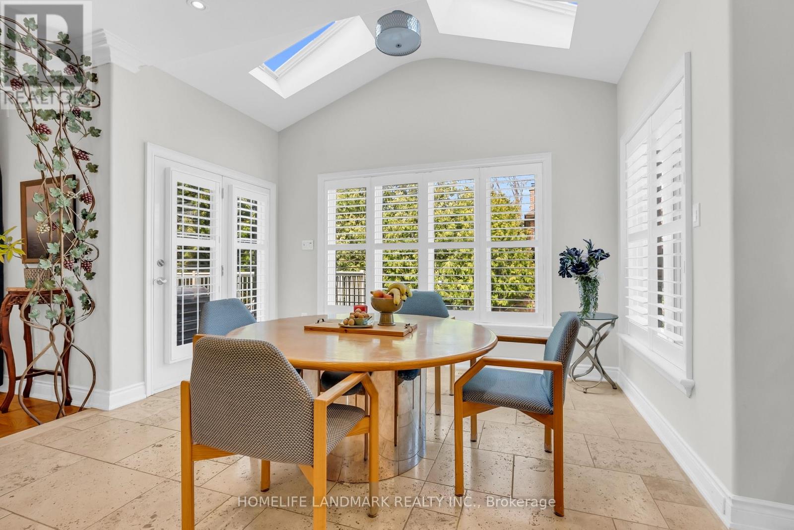 94 Pathlane Road, Richmond Hill, Ontario  L4B 4C7 - Photo 14 - N13018024