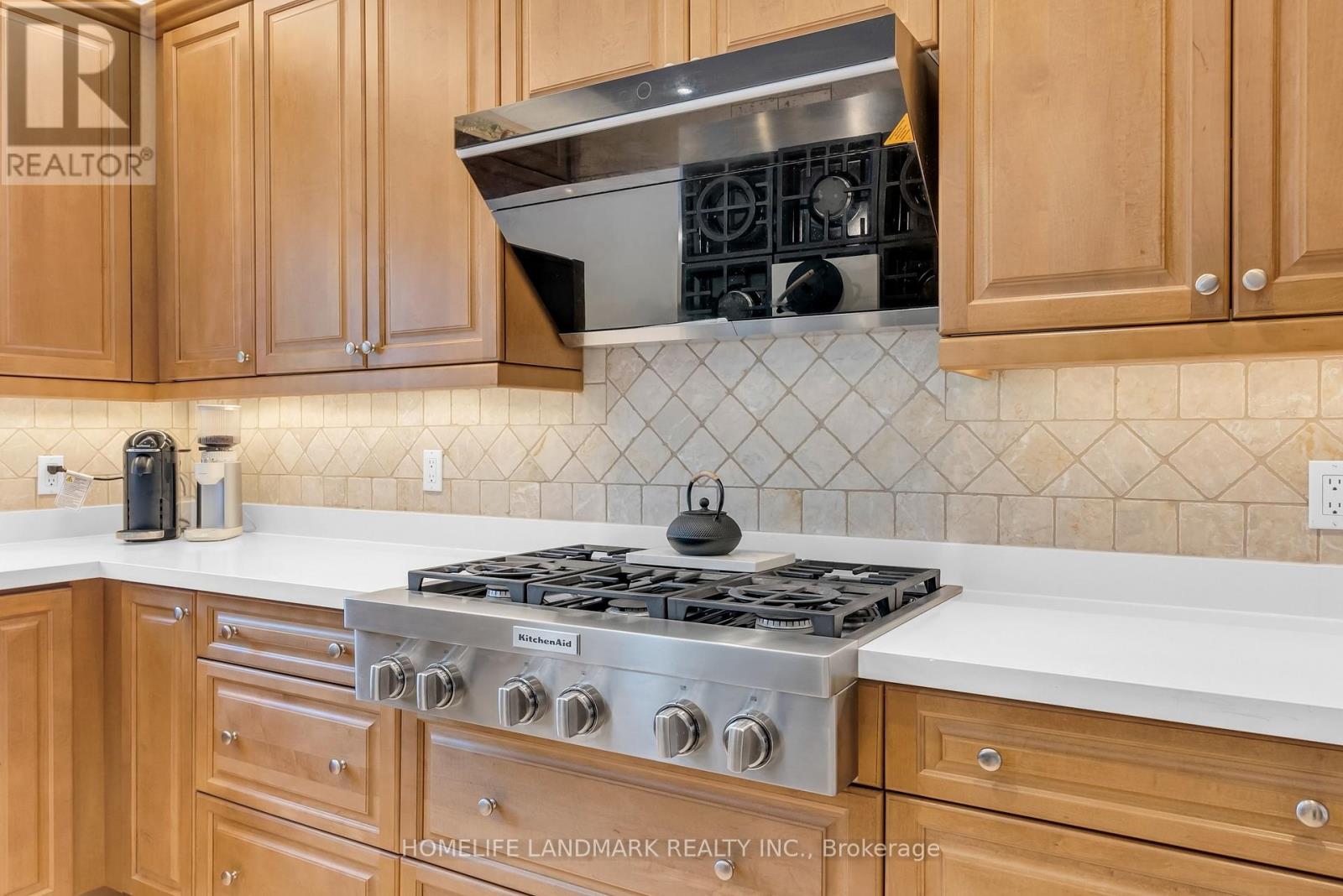 94 Pathlane Road, Richmond Hill, Ontario  L4B 4C7 - Photo 17 - N13018024